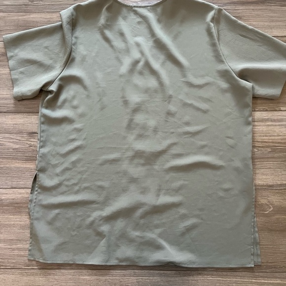 Notations Woman Olive Button-Down Blouse 1x - Picture 8 of 8